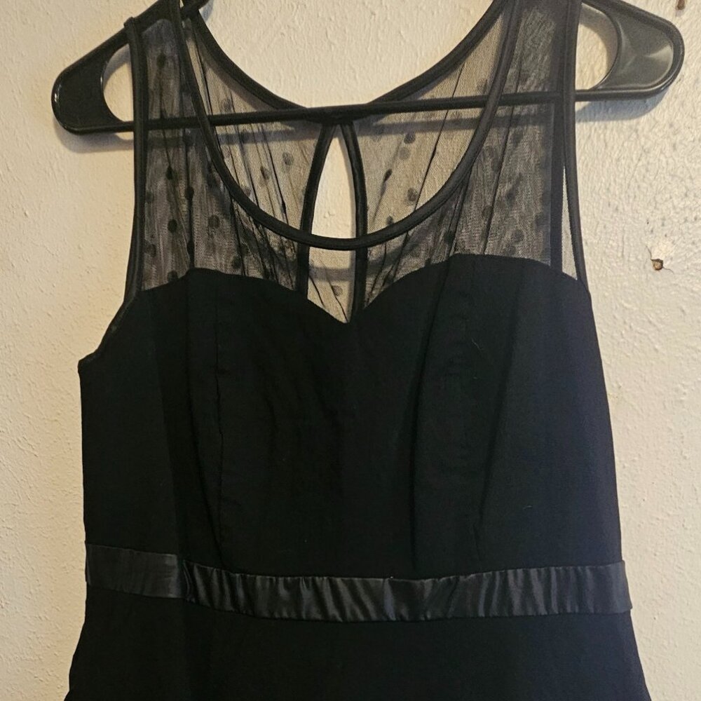 Torrid Sleeveless Sheer Panel Polka-Dot Peplum Black Plus Size 1X